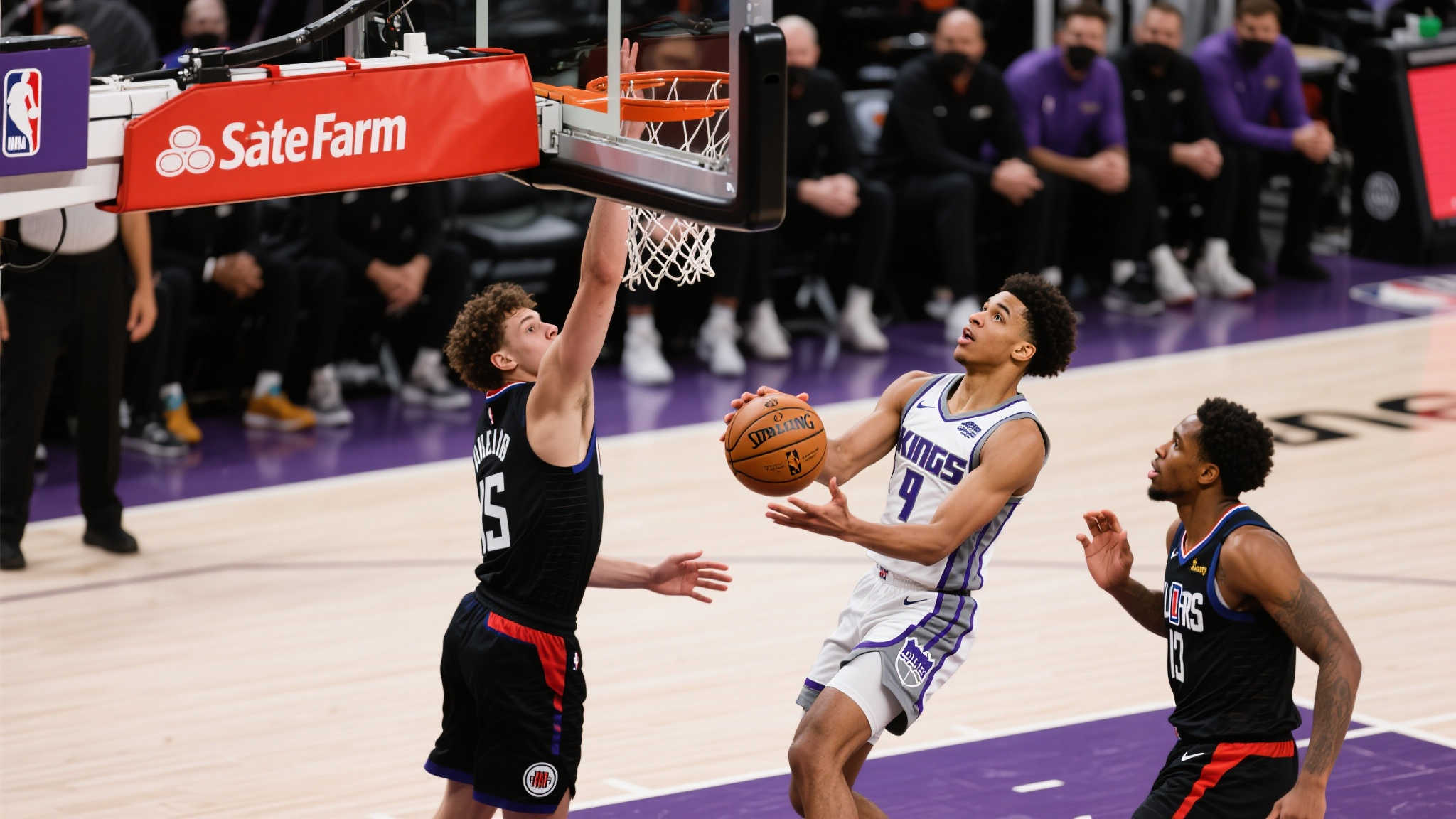 雷霆更名后首夺队史第二冠！新三少抢七制霸 SGA12罚豪取29+12